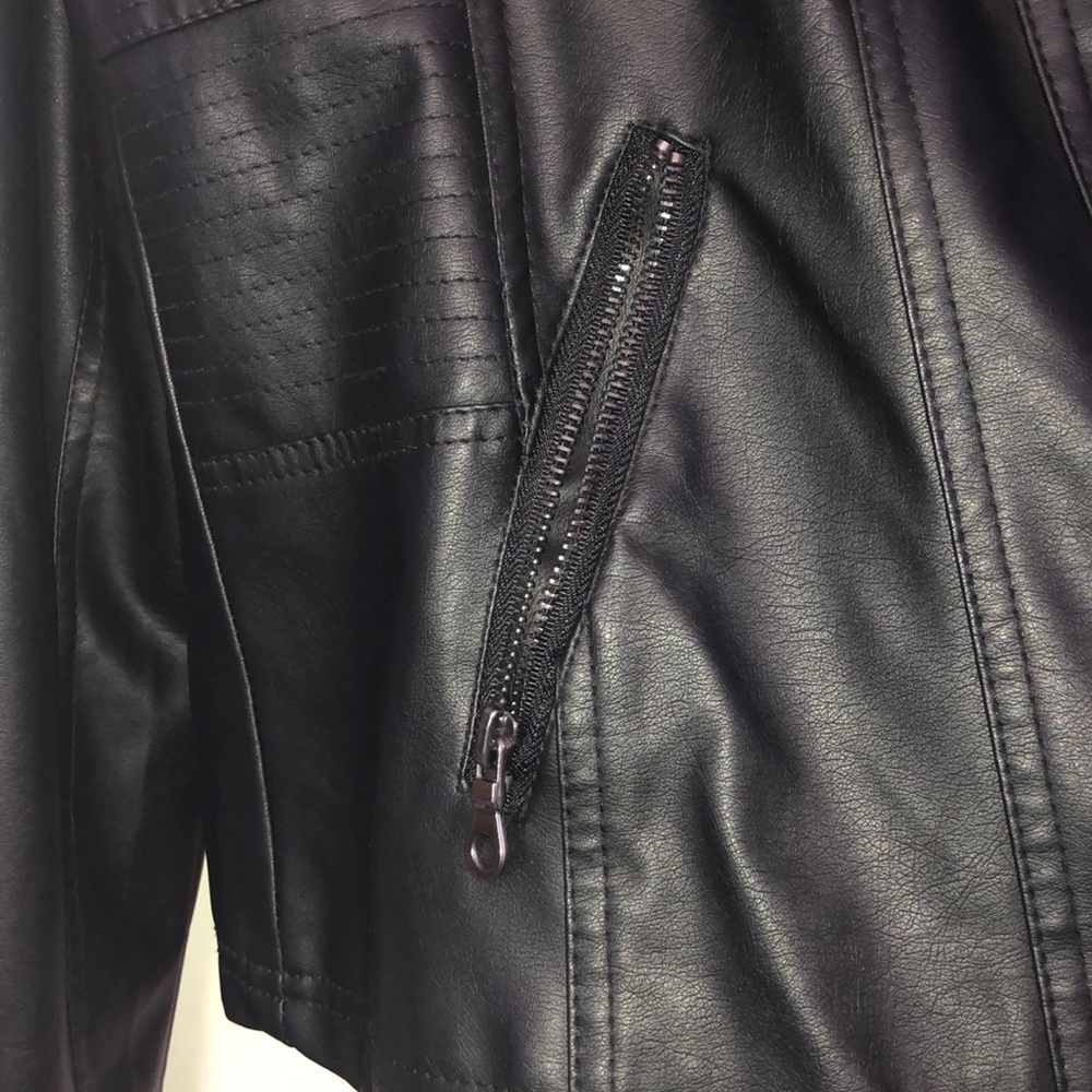 Jacket - Picture 3 of 4